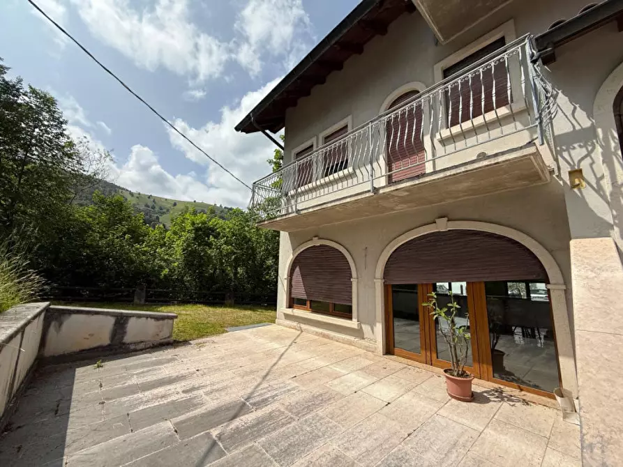 Immagine 1 di Appartamento in vendita  in Via Chiesa a Asiago