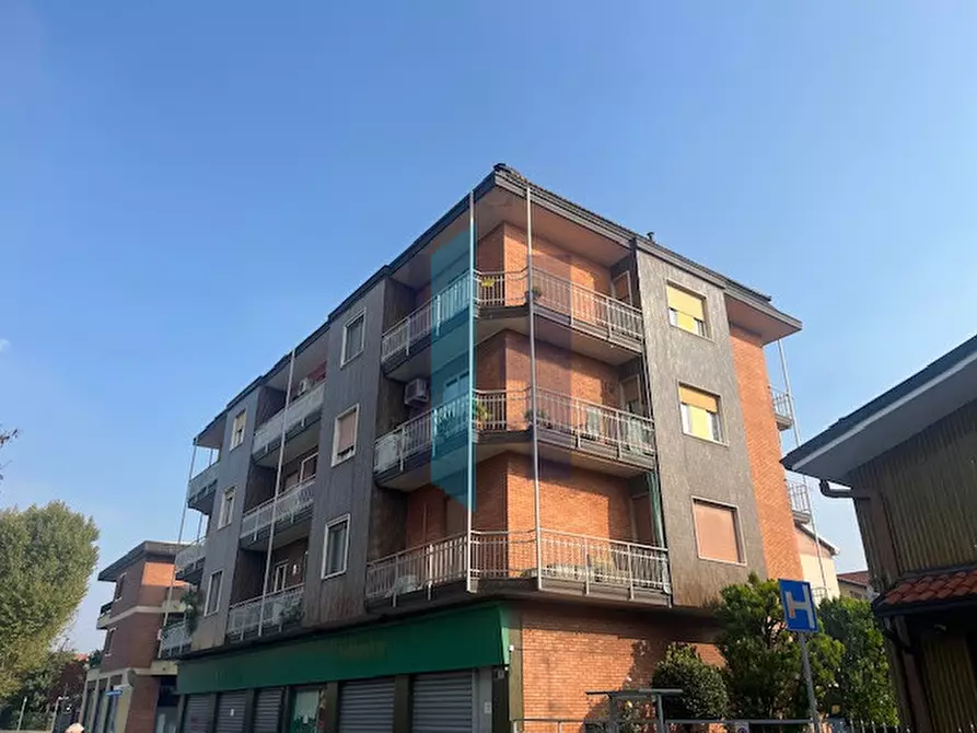 Immagine 3 di Appartamento in vendita  in Via Monte Gran Sasso a Cinisello Balsamo