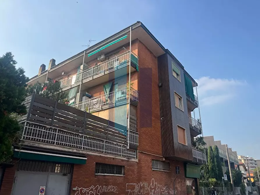 Immagine 6 di Appartamento in vendita  in Via Monte Gran Sasso a Cinisello Balsamo