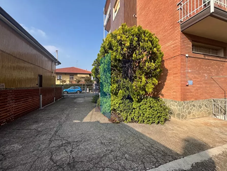 Immagine 9 di Appartamento in vendita  in Via Monte Gran Sasso a Cinisello Balsamo