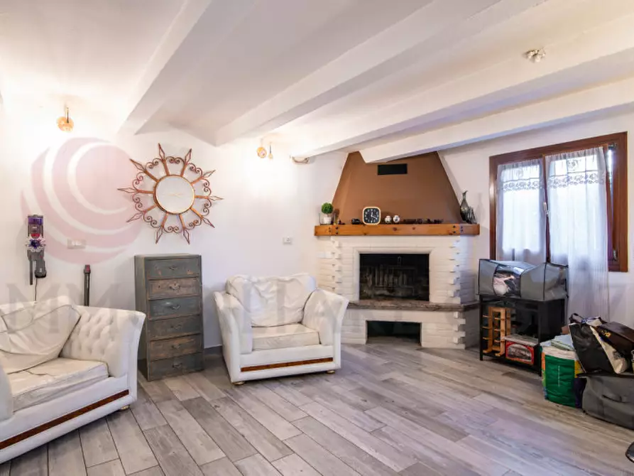 Immagine 14 di Casa indipendente in vendita  in Via Alessandro Manzoni a Albignasego
