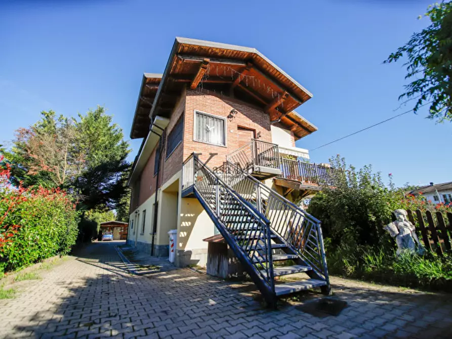 Immagine 1 di Villa in vendita  in VOCOLO GRAPPA N. 33 a Bosconero