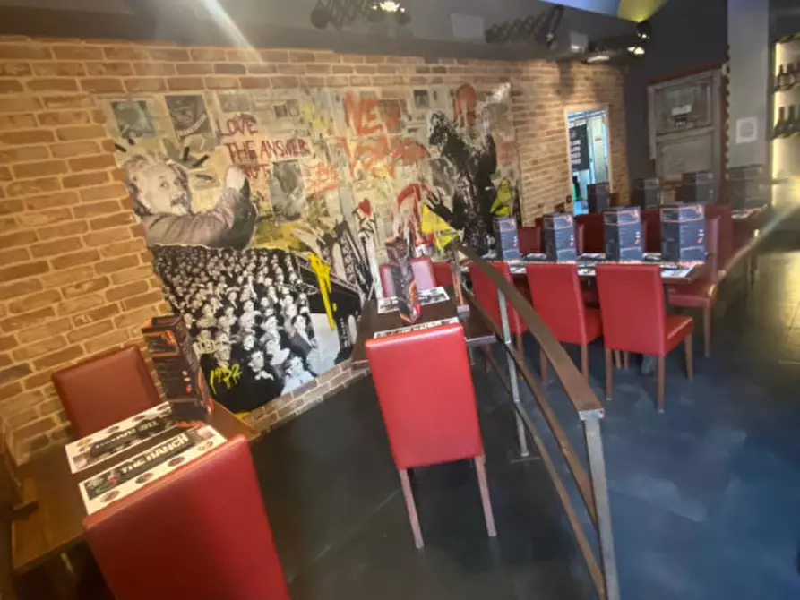 Immagine 7 di Attività commerciale in vendita  in calata pietro sbarbaro a Savona