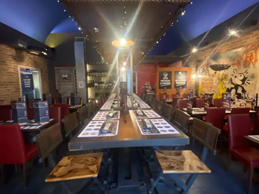 Immagine 8 di Attività commerciale in vendita  in calata pietro sbarbaro a Savona