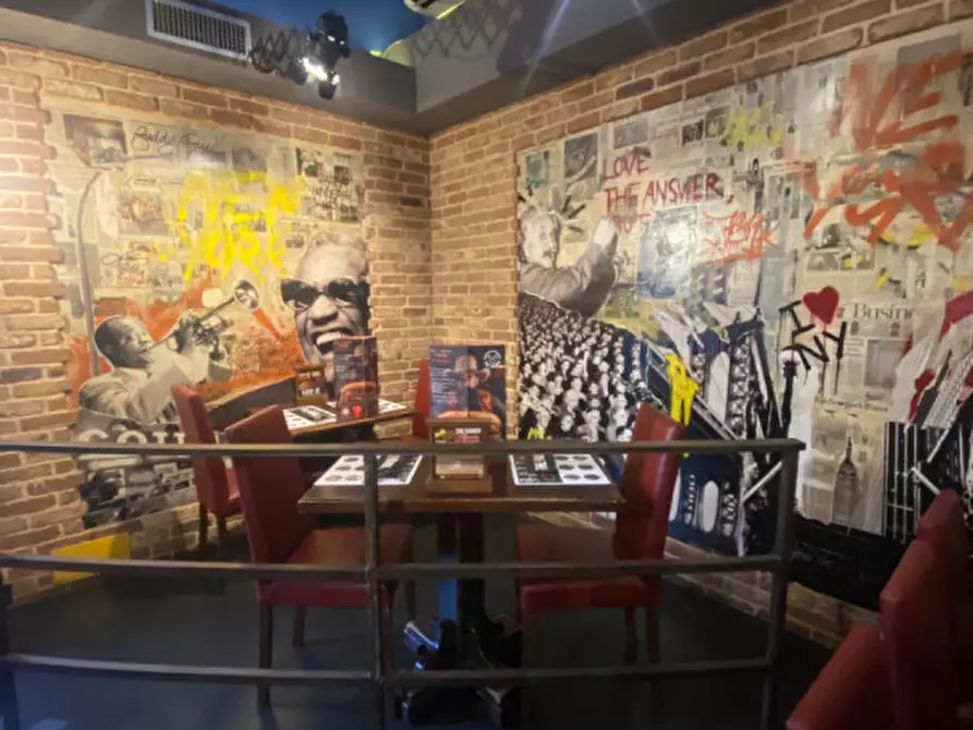 Immagine 18 di Attività commerciale in vendita  in calata pietro sbarbaro a Savona