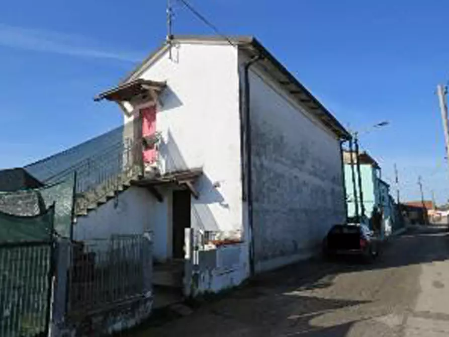 Immagine 1 di Appartamento in vendita  in Via Guglielmo Marconi 14B a Casaleone