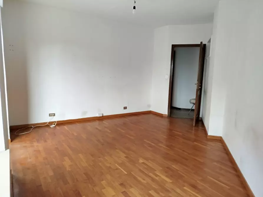 Immagine 8 di Appartamento in vendita  in Via Roma a Pino Torinese