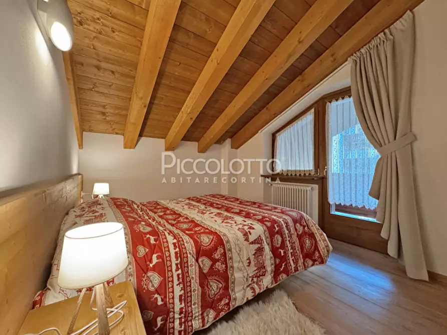Immagine 9 di Attico in vendita  in Acquabona a Cortina D'ampezzo