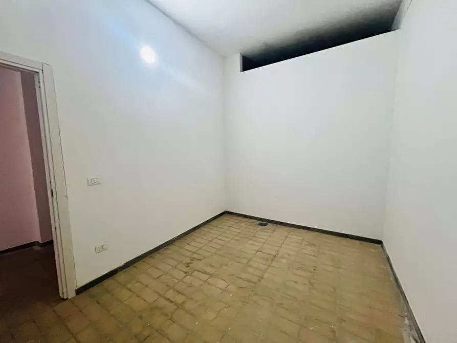 Immagine 4 di Magazzino in vendita  in Via della Libertà a Pizzo