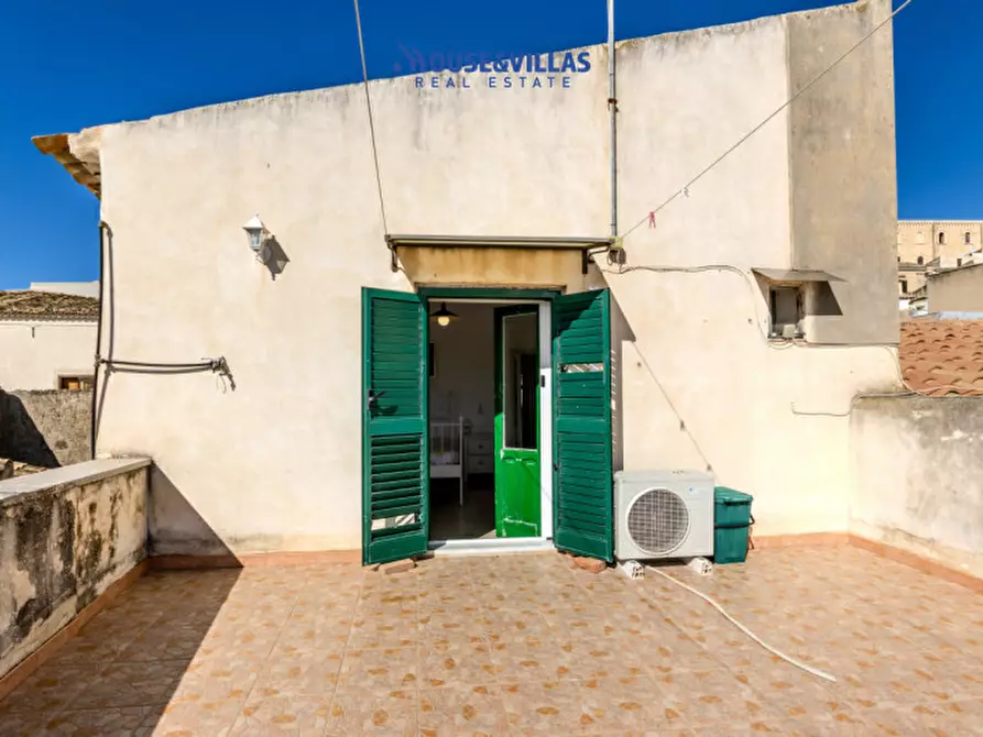 Immagine 29 di Casa indipendente in vendita  in Via Camillo Benso Conte di Cavour a Noto