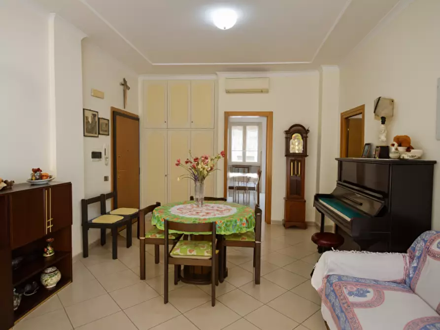Immagine 5 di Appartamento in vendita  in Via Pietro Adami a Roma