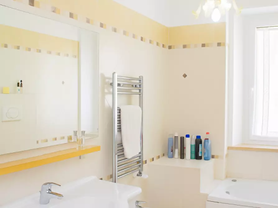 Immagine 18 di Appartamento in vendita  in Via Pietro Adami a Roma