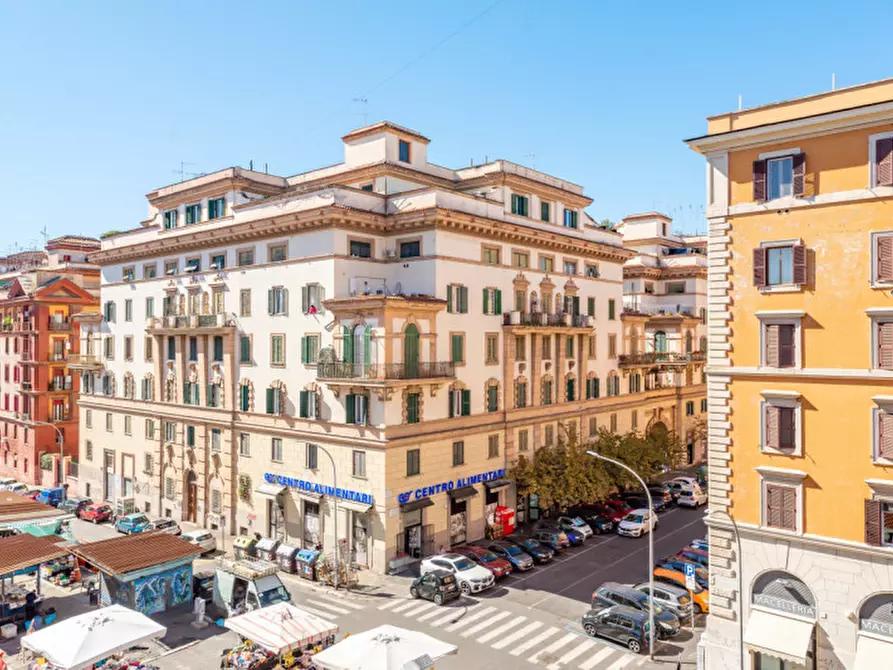 Immagine 30 di Appartamento in vendita  in Via Orvieto 25 a Roma
