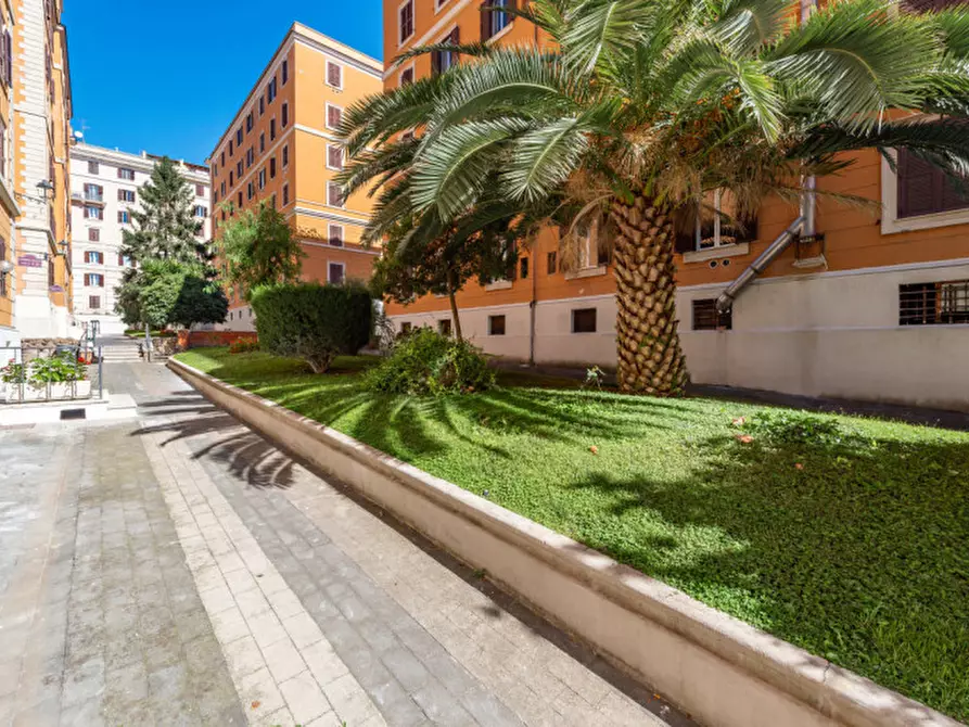 Immagine 34 di Appartamento in vendita  in Via Orvieto 25 a Roma