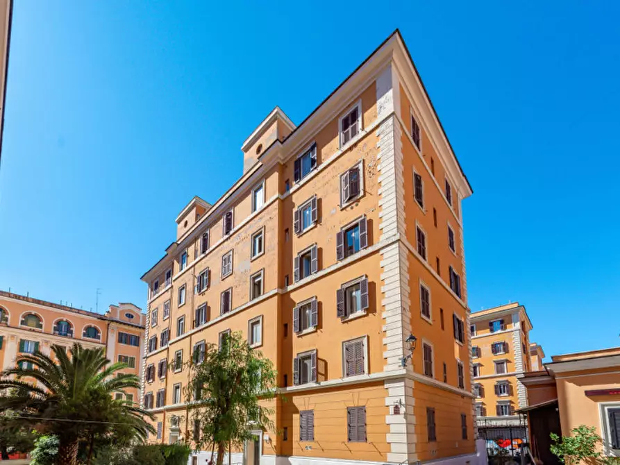 Immagine 35 di Appartamento in vendita  in Via Orvieto 25 a Roma