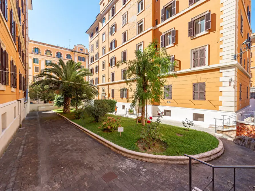 Immagine 36 di Appartamento in vendita  in Via Orvieto 25 a Roma