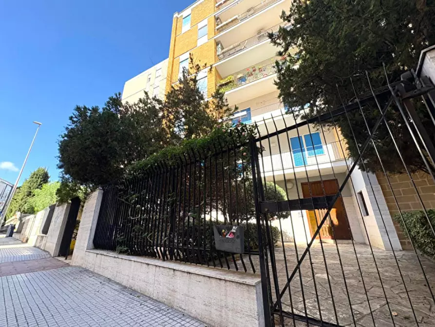 Immagine 3 di Appartamento in vendita  in Via Cesare Battisti 55 a Lecce