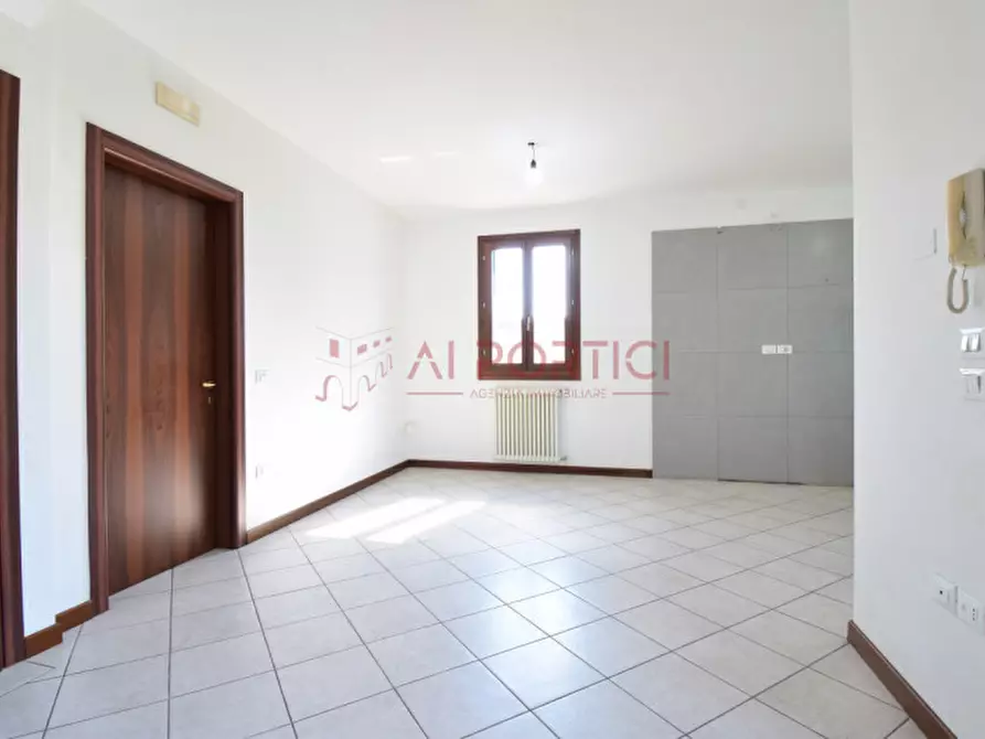 Immagine 4 di Casa trifamiliare in vendita  in Via Quattro Novembre a Brugine