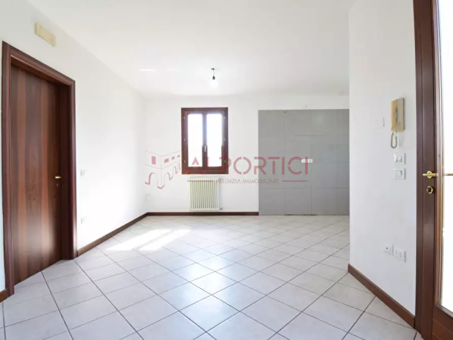 Immagine 5 di Casa trifamiliare in vendita  in Via Quattro Novembre a Brugine