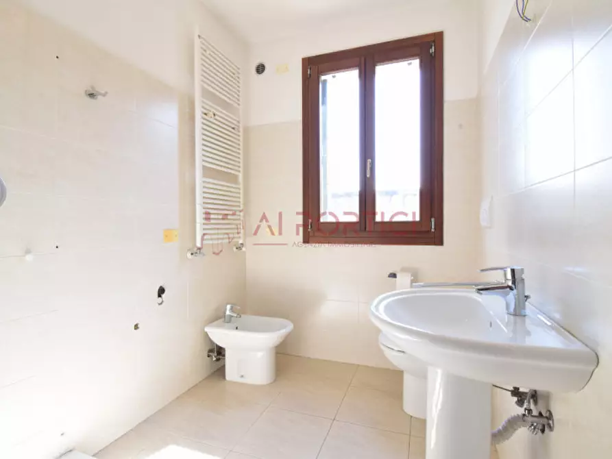 Immagine 10 di Casa trifamiliare in vendita  in Via Quattro Novembre a Brugine