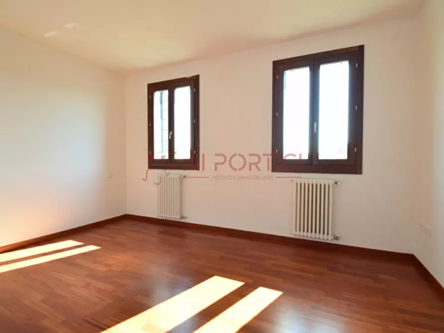 Immagine 14 di Casa trifamiliare in vendita  in Via Quattro Novembre a Brugine