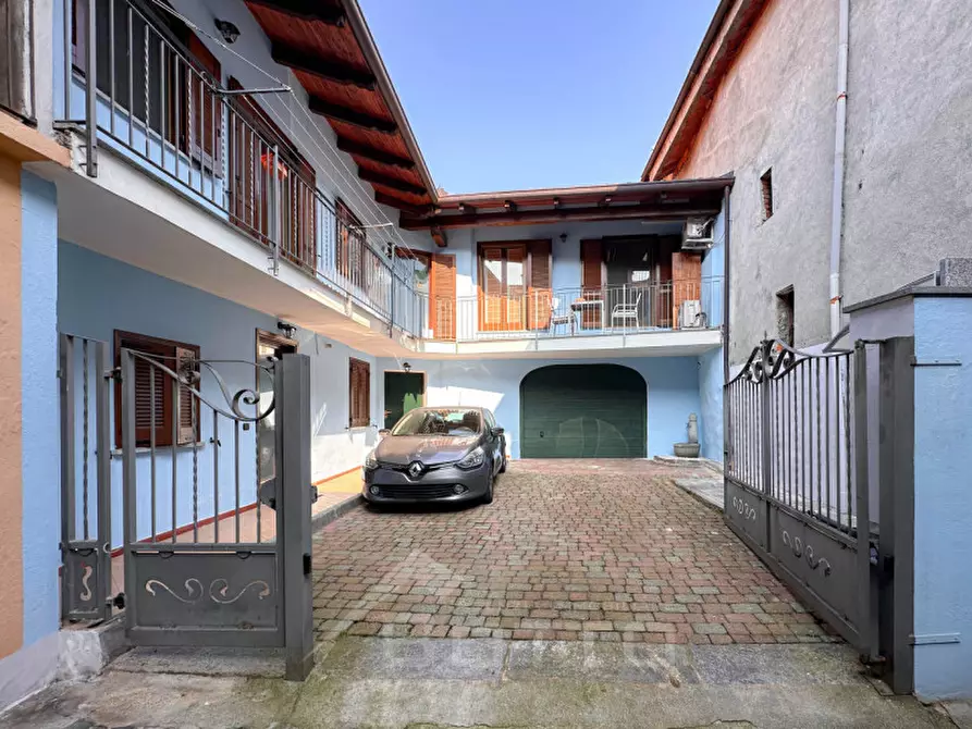 Immagine 3 di Villetta a schiera in vendita  in Via Caio Mario, 10 a Gattinara