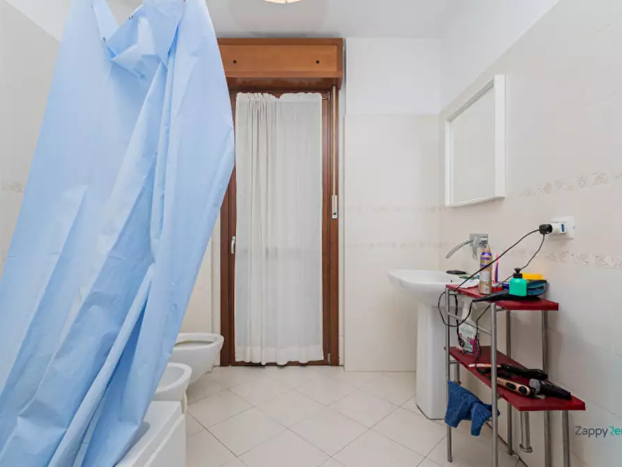 Immagine 7 di Camera in affitto  in Via Jan Palach a Milano