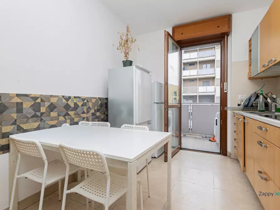 Immagine 20 di Camera in affitto  in Via Jan Palach a Milano