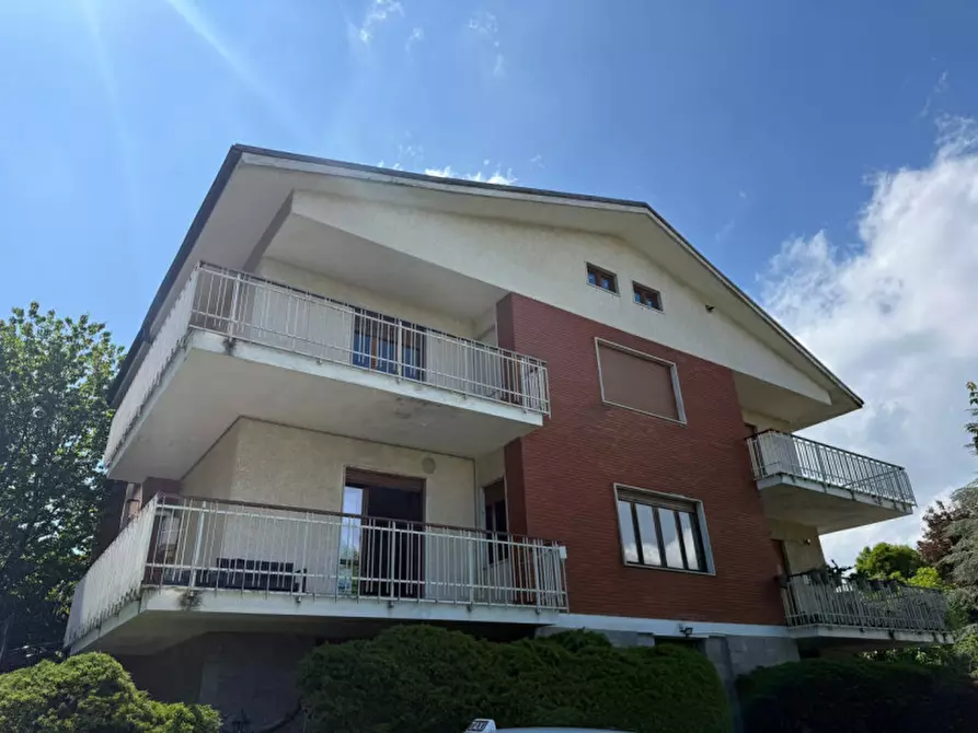Immagine 1 di Appartamento in vendita  in Via Adamello a Pino Torinese