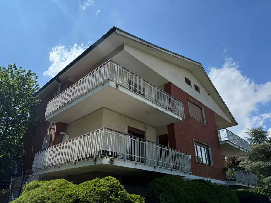 Immagine 2 di Appartamento in vendita  in Via Adamello a Pino Torinese