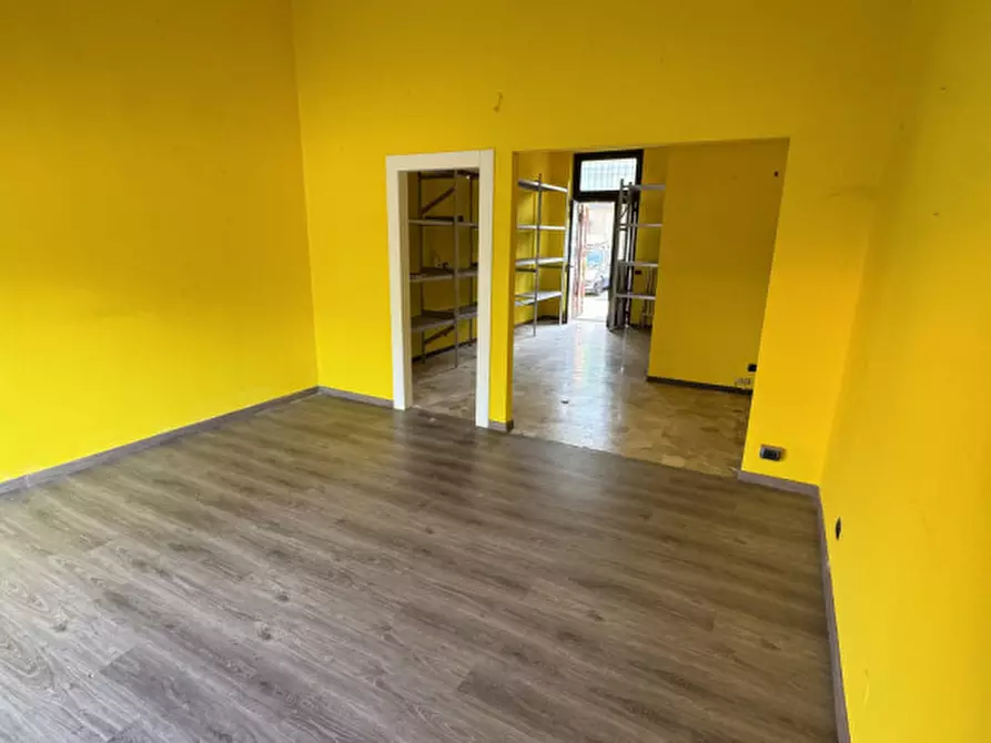 Immagine 4 di Negozio in vendita  in Via San Domenico Savio 15 a Rho