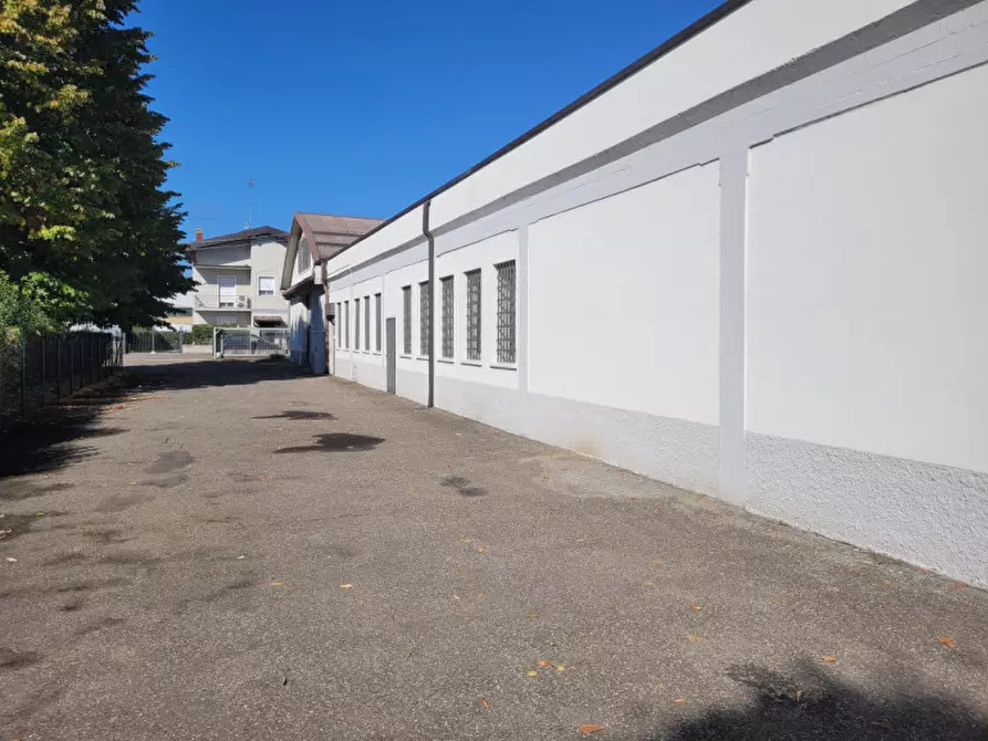 Immagine 15 di Capannone industriale in affitto  a Sassuolo