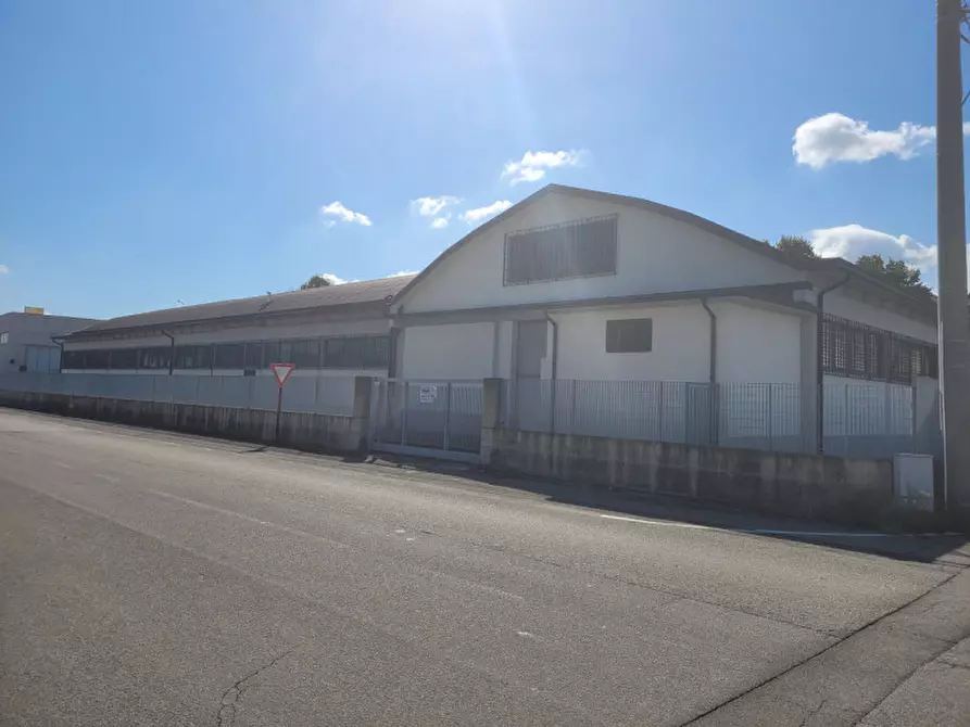 Immagine 17 di Capannone industriale in affitto  a Sassuolo
