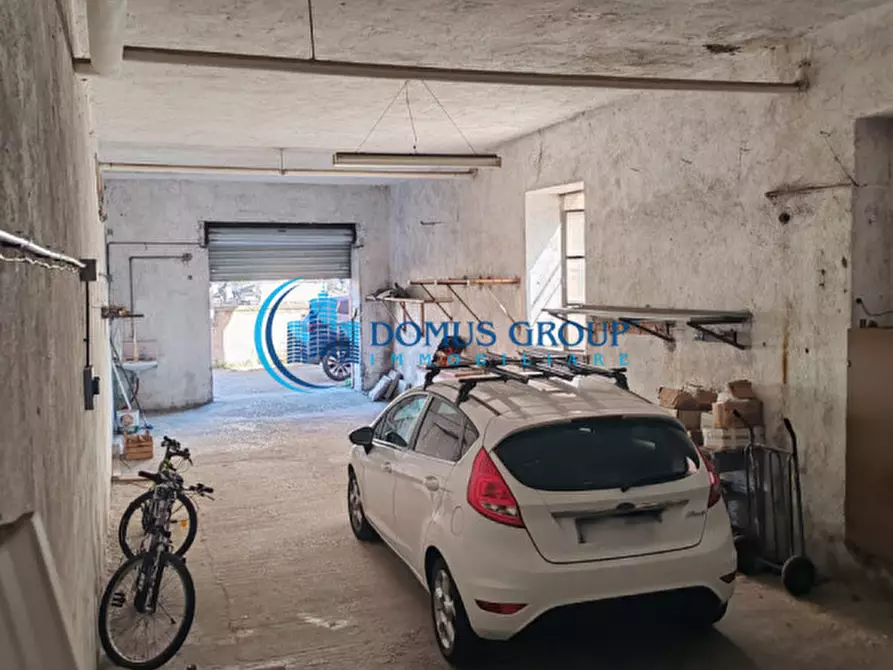 Immagine 2 di Magazzino in vendita  in Via Verzuolo a Roma