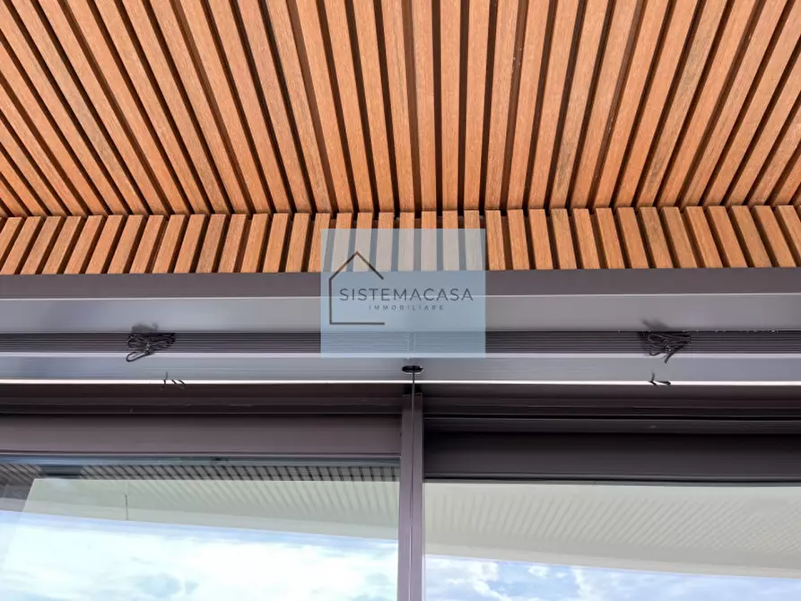 Immagine 17 di Appartamento in vendita  in Viale Alfredo Oriani a Cervia