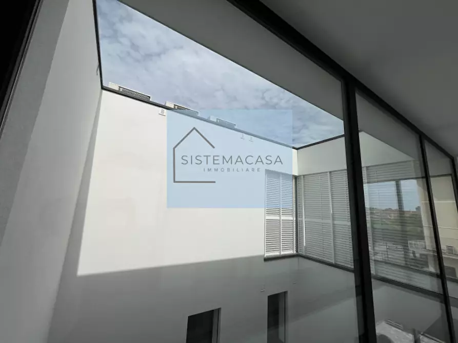 Immagine 27 di Appartamento in vendita  in Viale Alfredo Oriani a Cervia