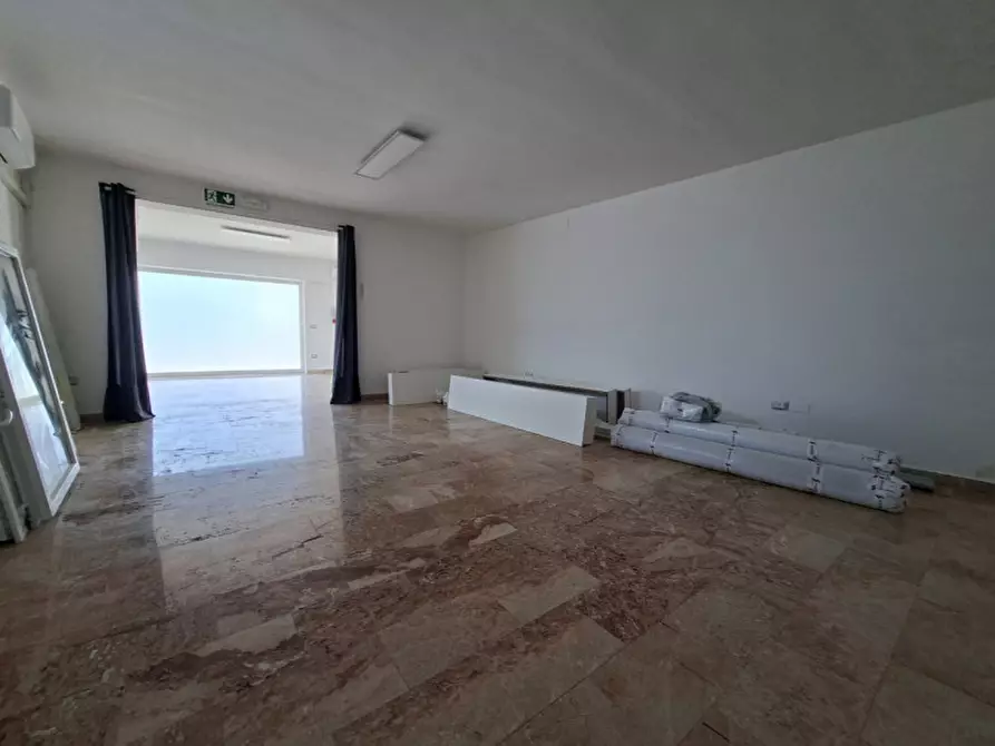 Immagine 7 di Negozio in affitto  in Via Porto Menai a Mira