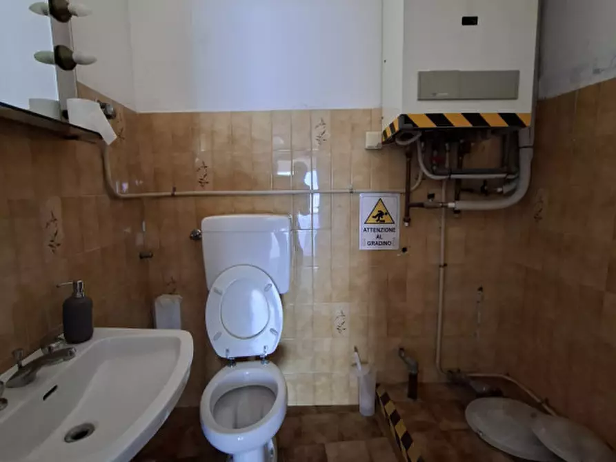 Immagine 11 di Negozio in affitto  in Via Porto Menai a Mira