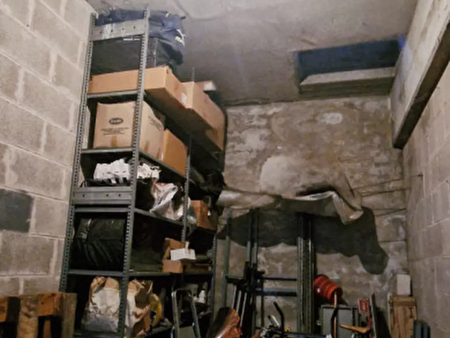Immagine 7 di Garage in vendita  in Via Orazio Borgianni a Roma