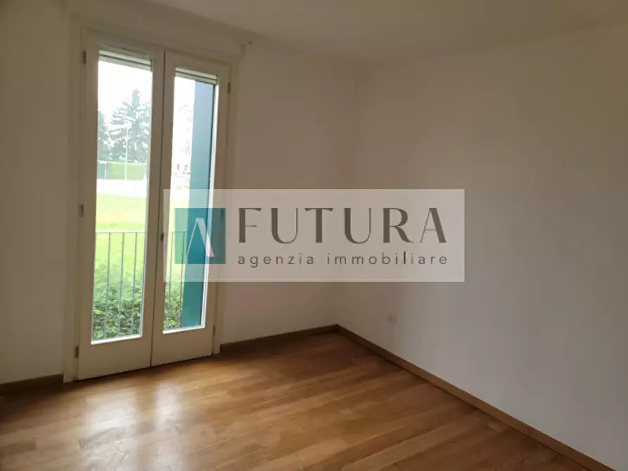 Immagine 10 di Villetta a schiera in affitto  in strada statale pasubio, 151 a Vicenza