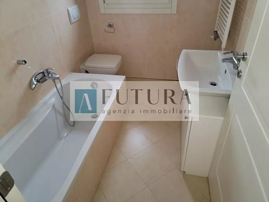 Immagine 14 di Villetta a schiera in affitto  in strada statale pasubio, 151 a Vicenza