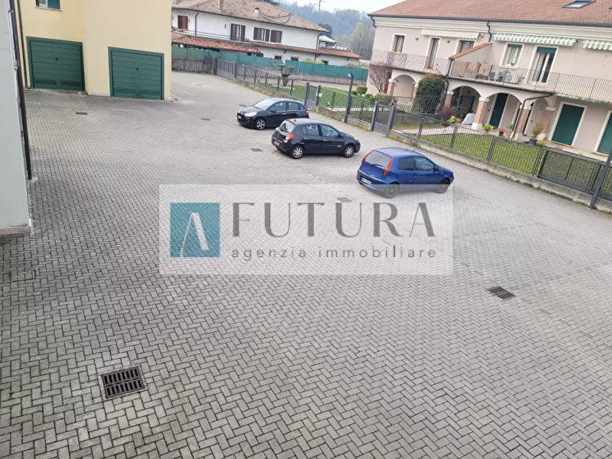 Immagine 21 di Villetta a schiera in affitto  in strada statale pasubio, 151 a Vicenza