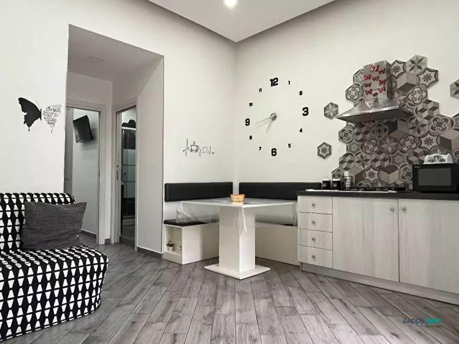 Immagine 2 di Appartamento in affitto  in Via Antonio Genovesi, 24 a Napoli