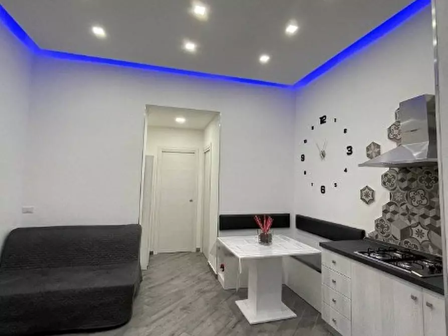 Immagine 21 di Appartamento in affitto  in Via Antonio Genovesi, 24 a Napoli