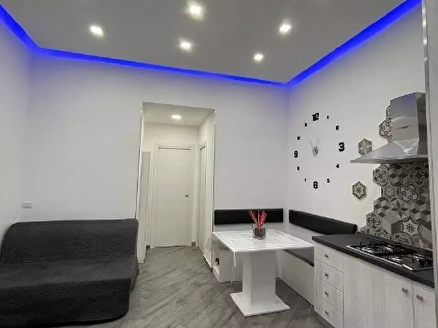 Immagine 1 di Appartamento in affitto  in Via Antonio Genovesi, 24 a Napoli