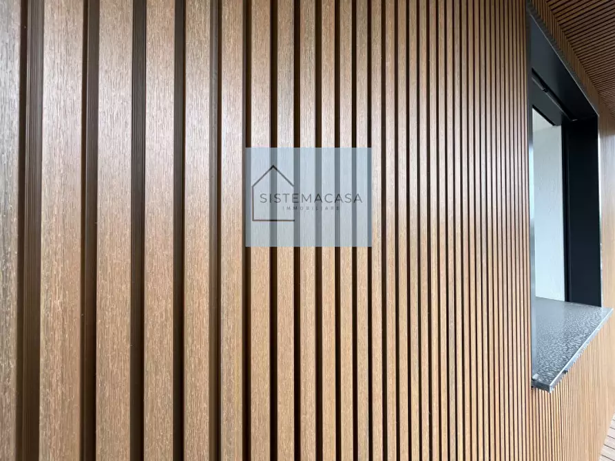 Immagine 22 di Appartamento in vendita  in Viale Alfredo Oriani a Cervia