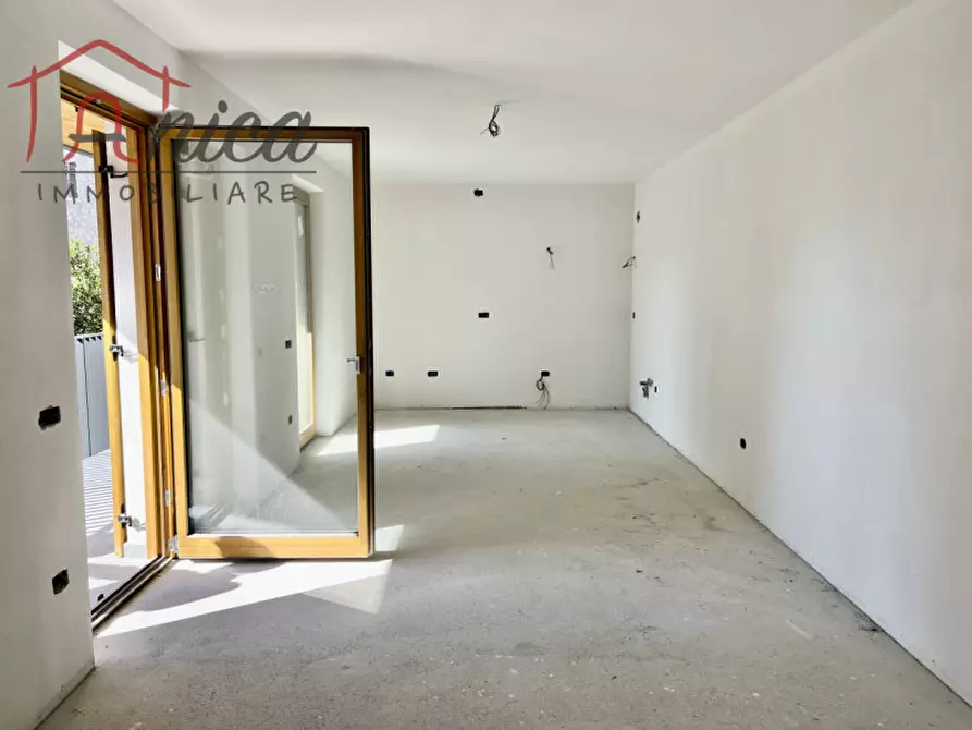 Immagine 1 di Appartamento in vendita  in Via Roma a Aldeno