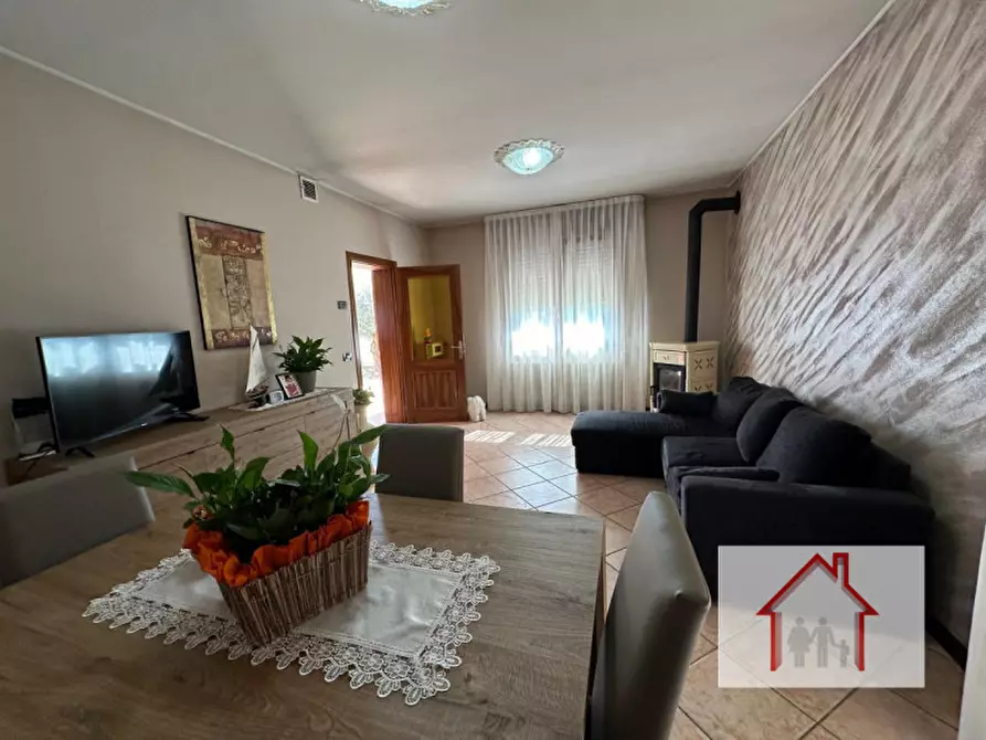 Immagine 4 di Casa indipendente in vendita  a Volpago Del Montello