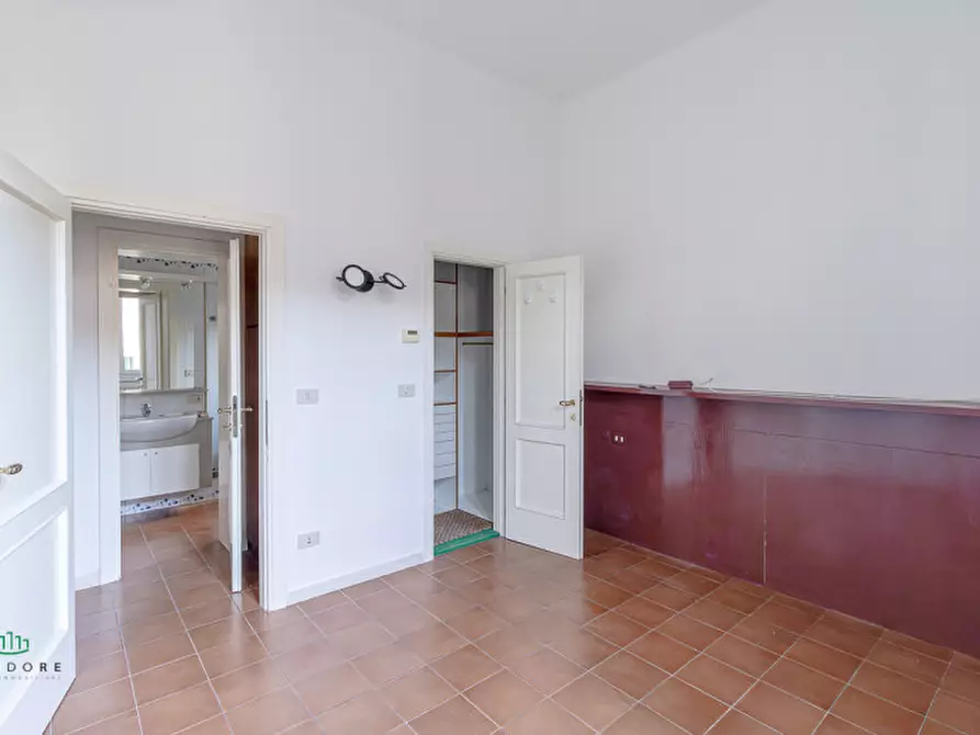 Immagine 11 di Appartamento in vendita  in VIA PARISIO 11 a Bologna