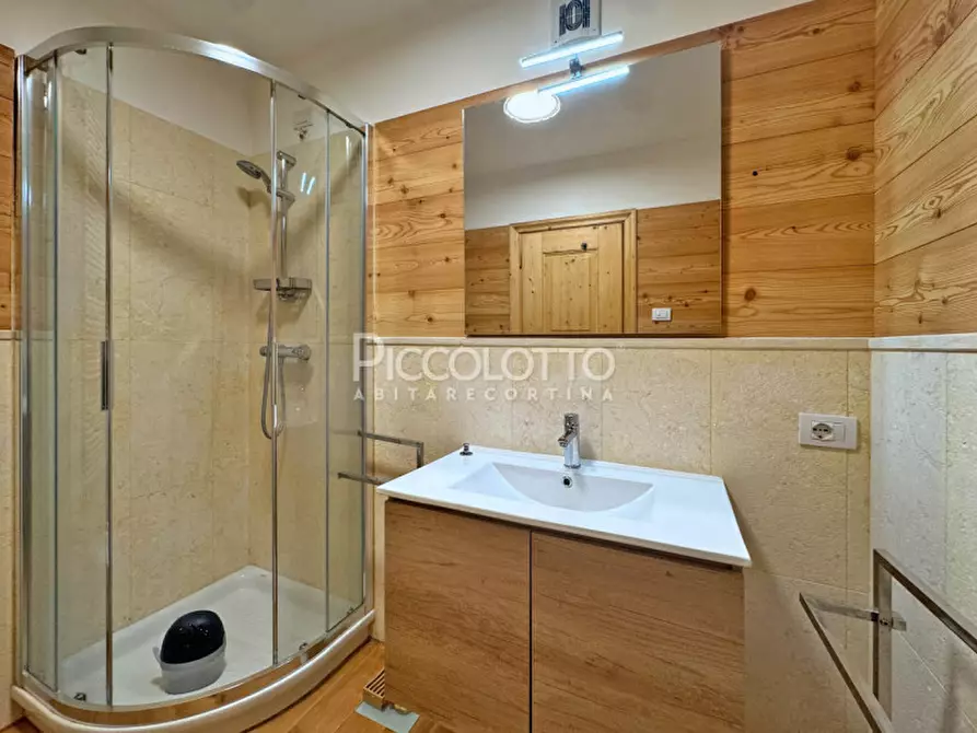 Immagine 11 di Appartamento in vendita  in Acquabona a Cortina D'ampezzo